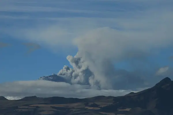 Ecuador Środowisko Cotopaxi Erupting — Zdjęcie stockowe