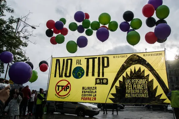 Madrid Ttip Trade Deal Protest — Fotografie, imagine de stoc