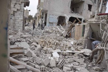 SYRIA - HAVASTA 'DA SONRA, köydeki binaları yıktı