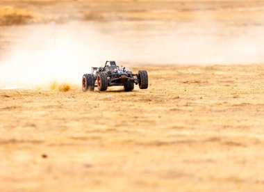 hobi radyo kontrollü araba yarışı