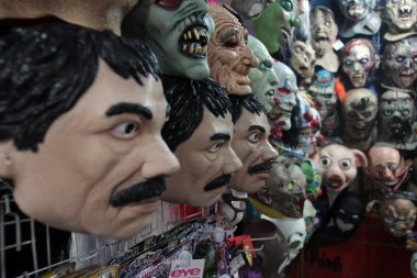 MEXICO - HALLOWEEN - EL CHAPO - MASKs