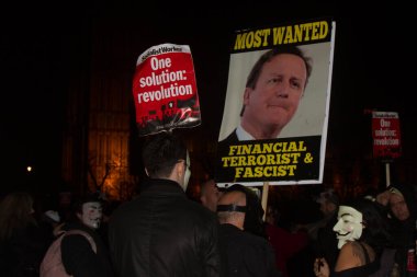 London, İngiltere - 1 Mart 2014. Londra'da Protestocular karşı dünya çapında hükümet yolsuzluk Mart. 1 Mart 2014 Londra