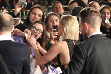 Londra 'da. Alaycı Oyunlar: 2. BÖLÜM. BAŞKAN