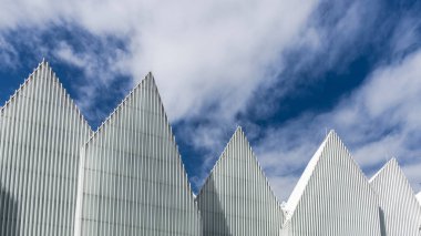 Zigzagging çatılarından fotoğraf
