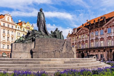 Prag 'daki Jan Hus Anıtı