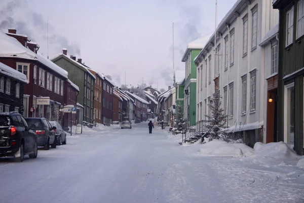 Stockholm 'deki eski bir sokak, İsveç