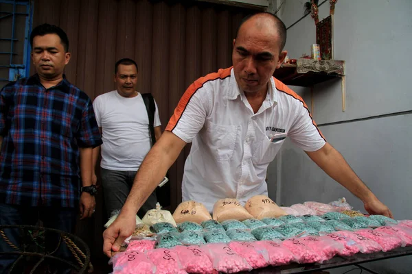 Indonesia Medan Police Detectives Reveal Conference Have Busted Drug Dealers — Stock Photo, Image