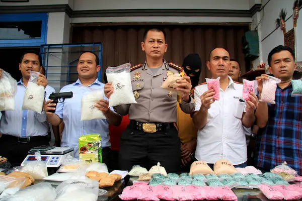 Indonesia Medan Police Detectives Reveal Conference Have Busted Drug Dealers — Stock Photo, Image