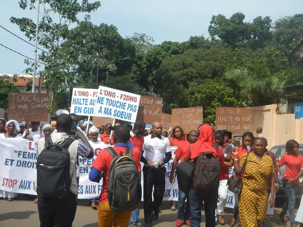 Guinea Conakry Women March Banners Placards Reading Justice Victims Stop — Zdjęcie stockowe