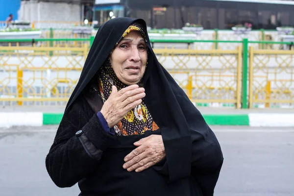 Yran Mashhad İslam 'ın yasını tutuyor 