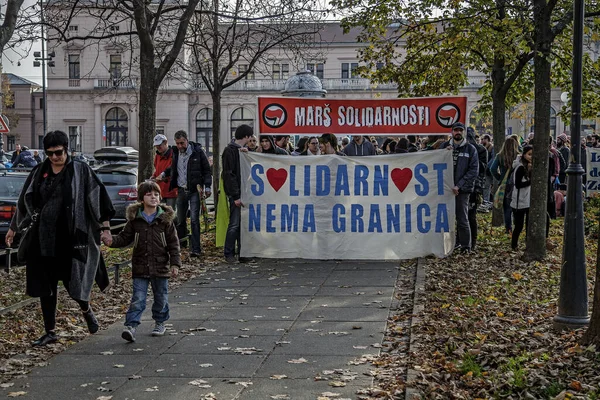 Croacia Zagreb Cientos Personas Marchan Para Rendir Homenaje Los Migrantes —  Fotos de Stock