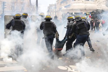 FRANCE PARIS - İklim Isınan COP21 gösterisi sırasında ayaklanmalar