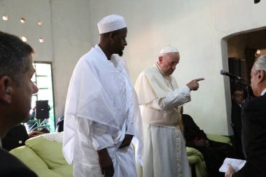 CENTRAL AFRICAN REPUBLIC, Bangui: Papa Francis 30 Kasım 2015 tarihinde Bangui 'nin PK5 ilçesindeki Koudoukou okuluna geldi.