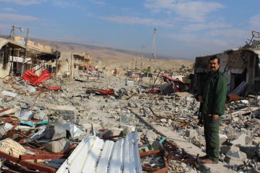 IRAQ, Sinjar - 29 Kasım 2014: Aylarca süren çatışmalardan sonra, 29 Kasım 2015 'te Kuzey Irak' taki Sinjar şehrinden geriye çok az şey kaldı.