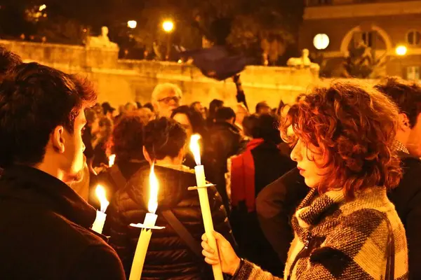 Rome Paris Attacks Vigils — Stock Photo, Image