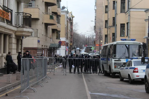 Federación Rusa Moscú Oficiales Policía Patrullan Una Calle Centro Moscú — Foto de Stock