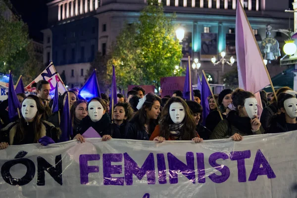 Madrid Människor Som Protesterar Mot Våld Mot Kvinnor — Stockfoto