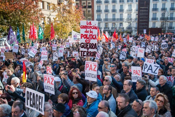 Spanyolország Madrid Háborúellenes Tüntetésen Részt Vevő Emberek — Stock Fotó