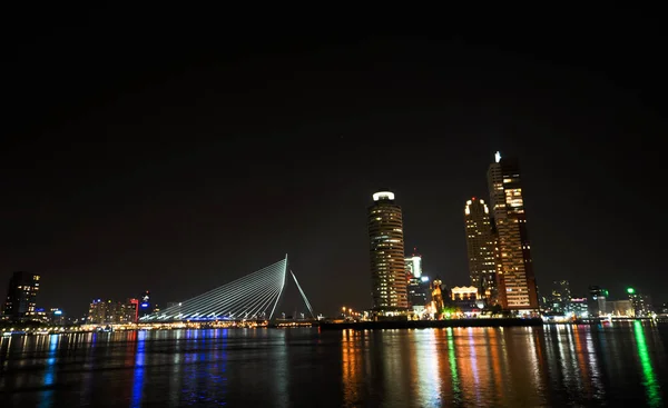 Rotterdam Nacht Uitzicht Rivier Maas Erasmus Brug — Stockfoto