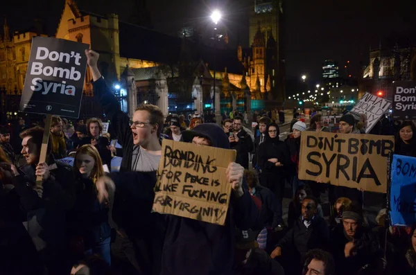United Kingdom London War Protesters Participate Demonstration Military Intervention Syria — Stock Photo, Image