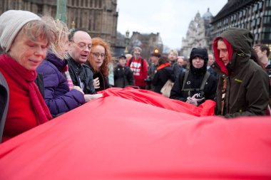 İngiltere - Londra - İklim Değişikliği Düzenli Olarak