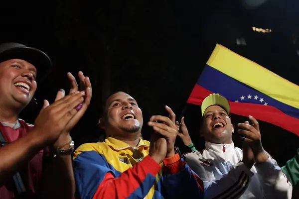 stock image VENEZUELA, Caracas: Venezuelan President Nicolas Maduro with Activists of the United Socialist Party of Venezuela  at United Socialist Party of Venezuela, PSUV in spanish, headquarters in Caracas, on December 6, 2015