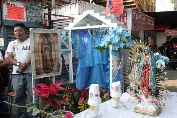 Mexiko Mexiko Stadt Hunderte Pilger Sind Dezember 2015 Auf Dem — Stockfoto