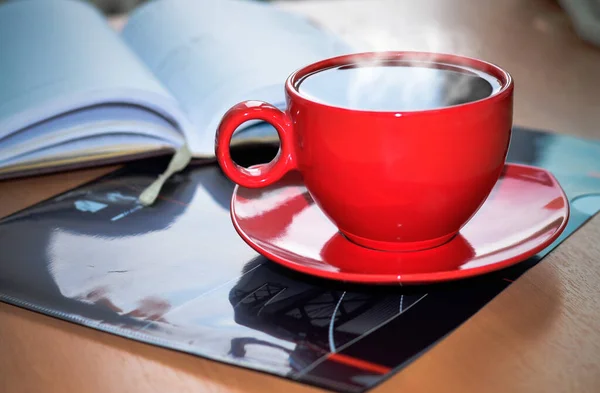 Rode Kopje Koffie Het Bureau Het Kantoor — Stockfoto