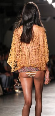 Custo Barselona Bahar Sezonu 2016