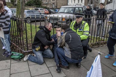 5 Eylül 2020 - Dover, İngiltere: Göçmenlik karşıtı gösteride aşırı sağ protestocular Dover polisiyle çatışmaya girdi ve İngiltere 'nin güneyindeki limanda şiddet olaylarına dönüştü. Fransa 'dan Manş Denizi' ni geçen göçmenlerin sayısında büyük bir artış yaşandı.