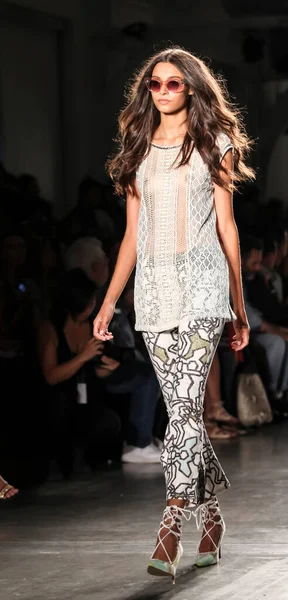 Model Walking Podium Custo Barcelona Fashion Company New York Fashion — Stock Photo, Image