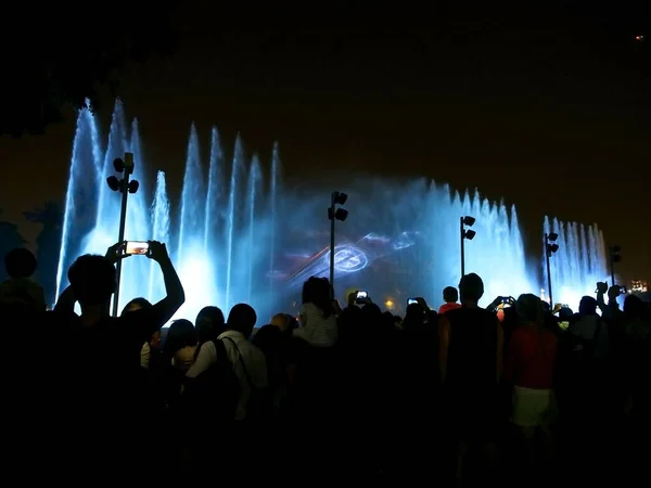 Peru Lima Dozens People Assist Light Water Show Front Largest — Stock Photo, Image