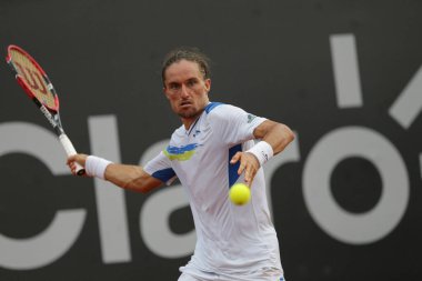 BRAZIL, Rio de Janeiro: Ukraynalı tenisçi Alexandr Dolgopolov, 18 Şubat 2016 tarihinde Rio de Janeiro 'nun güney bölgesinde, Brezilya Jokey Kulübü' nde İspanyol Girişim Cervantes 'e karşı oynanan karşılaşmada.
