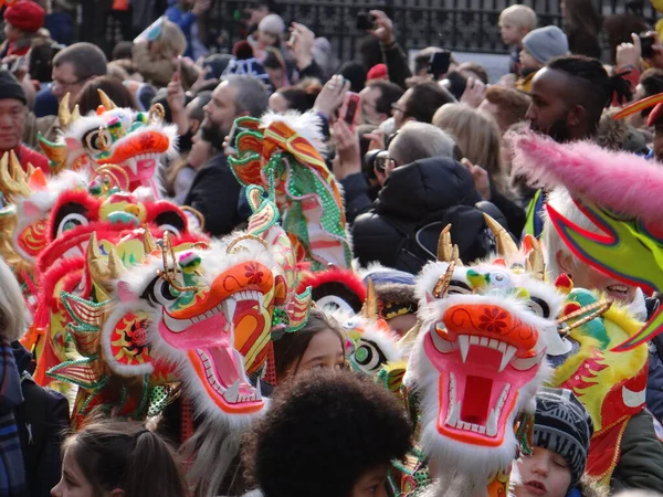 Emberek Ünneplik Kínai Újév Londonban — Stock Fotó