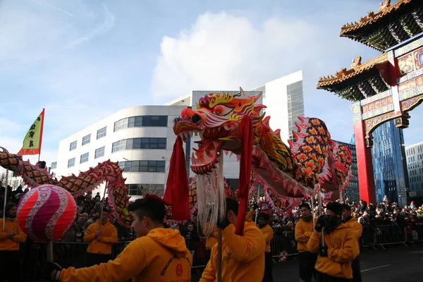 Inglaterra Newcastle Desfile Año Nuevo Chino Newcastle Mientras Ciudad Celebra — Foto de Stock