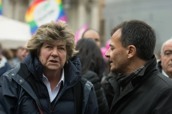 Gay Pride Rome Italië Menigte Van Demonstranten Het Plein — Stockfoto