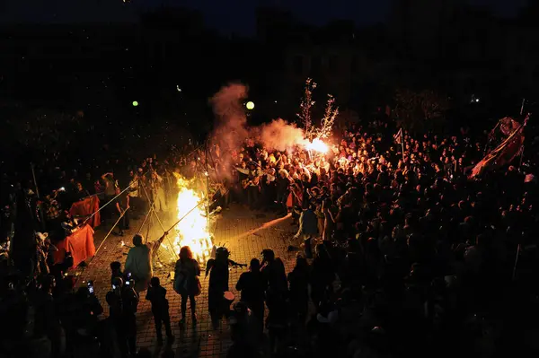 Grecia Atenas Gente Marcha Con Disfraces Durante Las Celebraciones Del — Foto de Stock