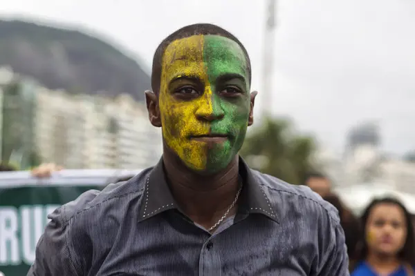 Brasil Rio Janeiro Milhares Bandeiras Brasileiras Acenam Durante Protesto Contra — Fotografia de Stock