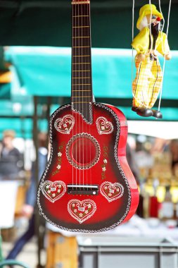 'Ev yapımı ev yapımı', adil, renkli gitar, Zagreb 2016