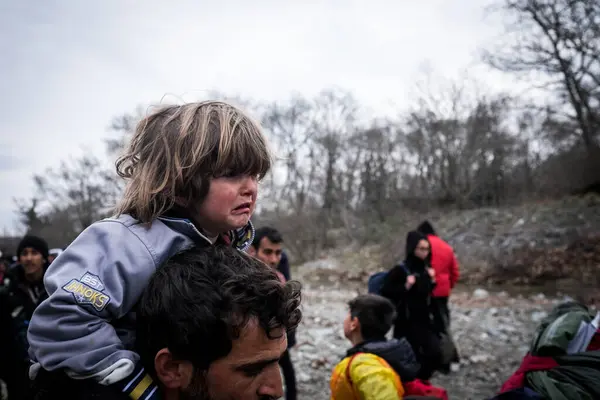 그리스 Idomeni 2016년 14일 이민자와 난민은 Idomeni의 그리스 근처의 그리스 — 스톡 사진