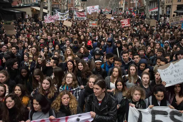 France Paris Binlerce Lise Öğrencisi Hükümetin Mart 2016 Toulouse Gerçekleştirdiği — Stok fotoğraf