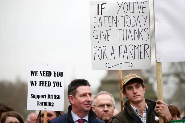 Inghilterra Londra Manifestanti Sostengono Cartelli Durante Una Manifestazione Degli Agricoltori — Foto Stock
