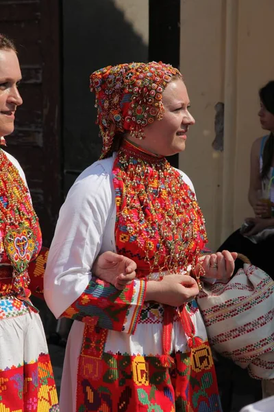 People Wearing Croatian National Costumes Street — Stock Photo, Image