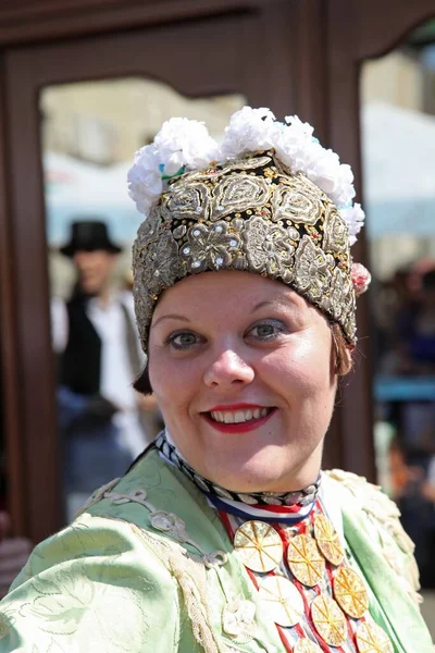 Gente Trajes Nacionales Croatas Durante Festival Dakovo —  Fotos de Stock