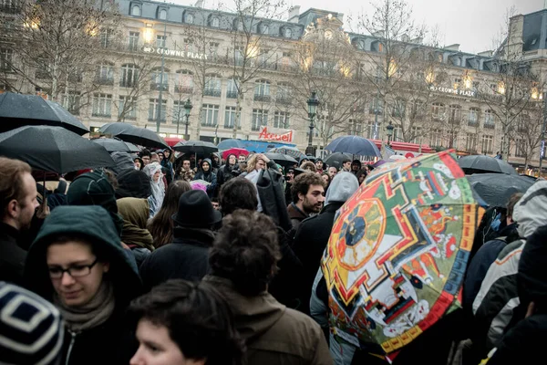 France Paris Les Gens Rejoignent Mouvement Nuit Debout Soirée Debout — Photo
