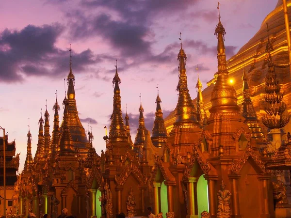 Shwedagon Golden Pagoda Twilight Yangon Myanmar — Stock Photo, Image