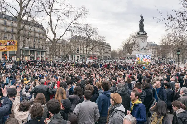France Paris Hundreds Militants Nuit Debout Standing Night Movement Hold — Stock Photo, Image