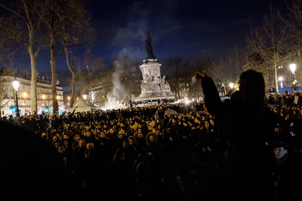 Paris Kalabalık Gösteri Nuit Debout — Stok fotoğraf