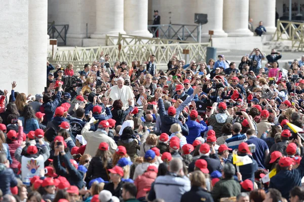 Vaticano Abril 2016 Papa Francisco Participa Sua Audiência Jubilar Praça — Fotografia de Stock