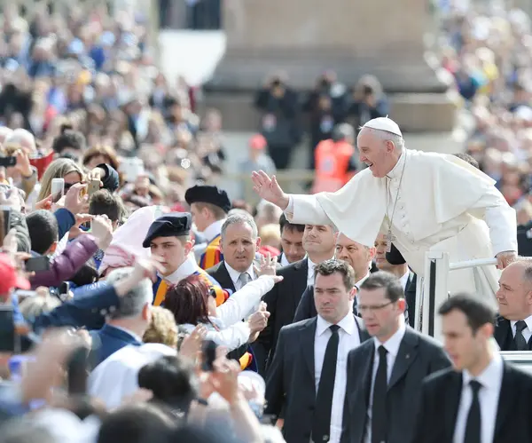 Vaticano Abril 2016 Papa Francisco Asiste Audiencia Jubilar Plaza San — Foto de Stock